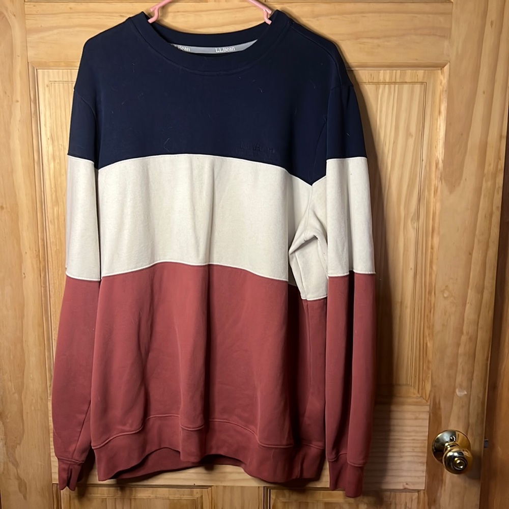 *LAST CHANCE! Donating 4/7* L.L. Bean Sweatshirt